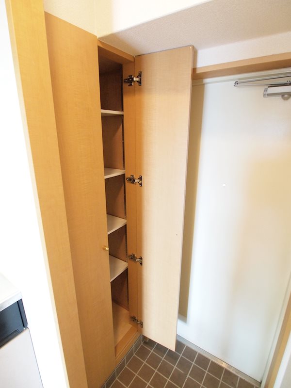 玄関：シューズBOX