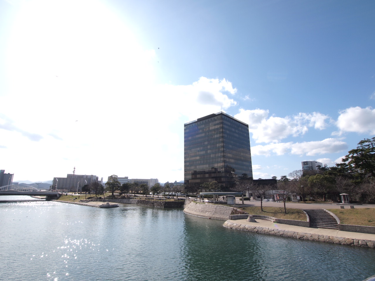 銀行：福岡銀行北九州市庁内支店　986m