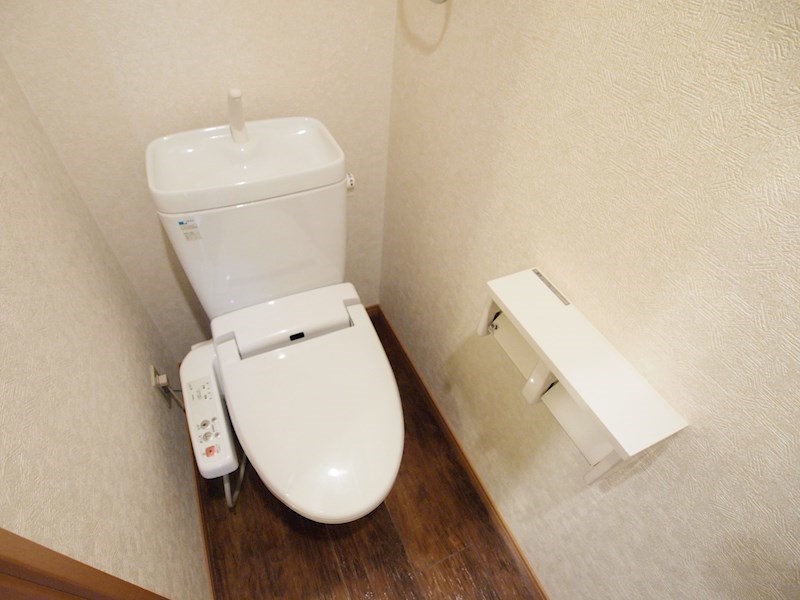 トイレ：ウォシュレット付きです。