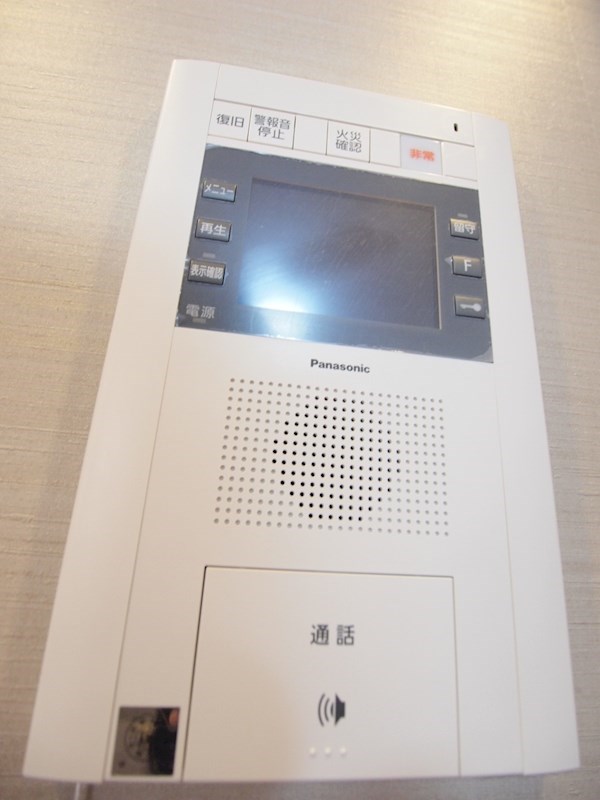 セキュリティ：TVモニタ付きです。