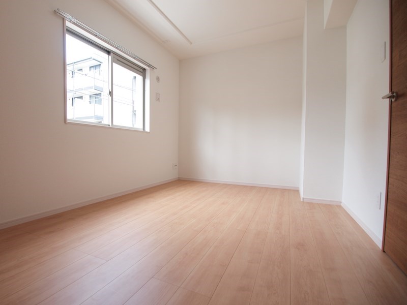 その他：角部屋で明るいです。