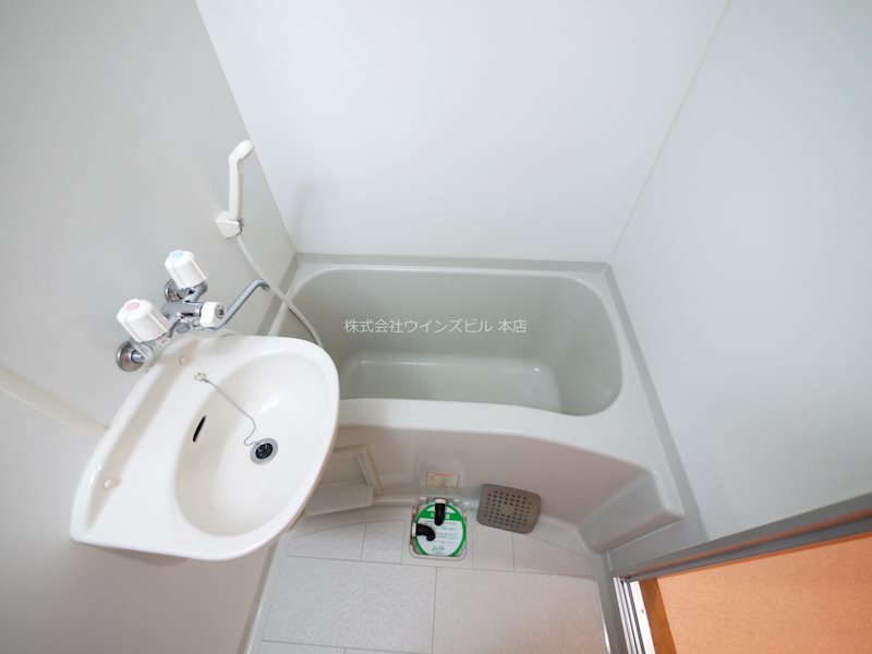 風呂画像：洗面所もありますが、洗面ボール付きです。
