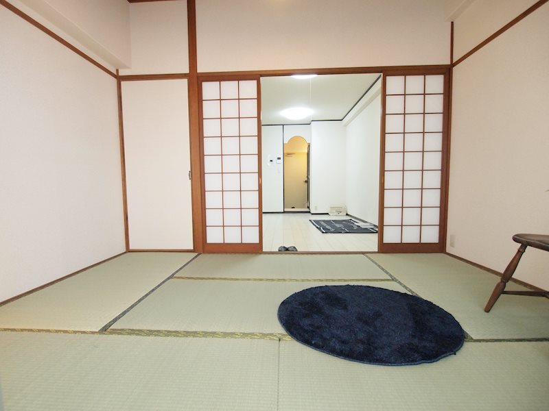 ベッドルーム：落ち着く和室です。