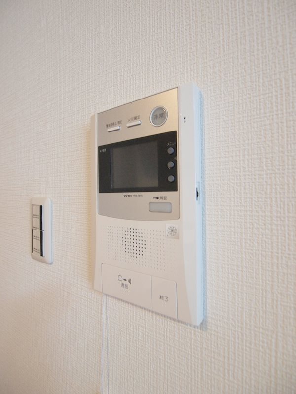 セキュリティ：ＴＶモニターフォンで安心。