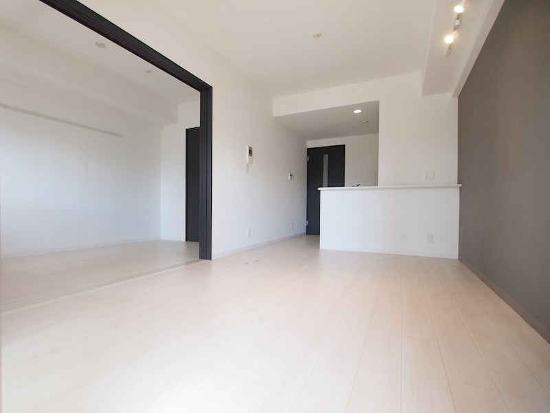 リビング：1LDK。カップルにもオススメです。
