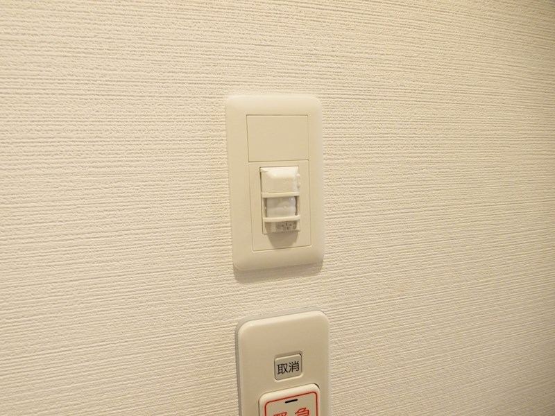 その他設備：人感センサー照明付き