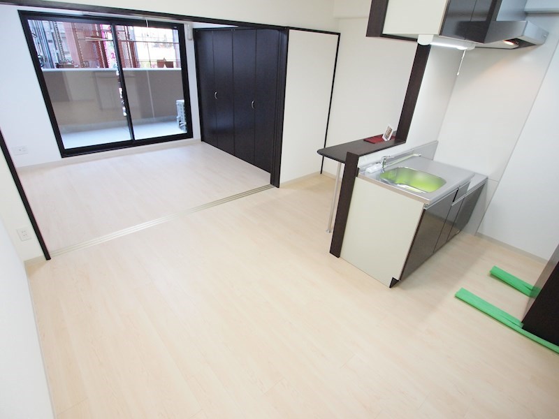 リビング：お写真は反転タイプの部屋写真です。