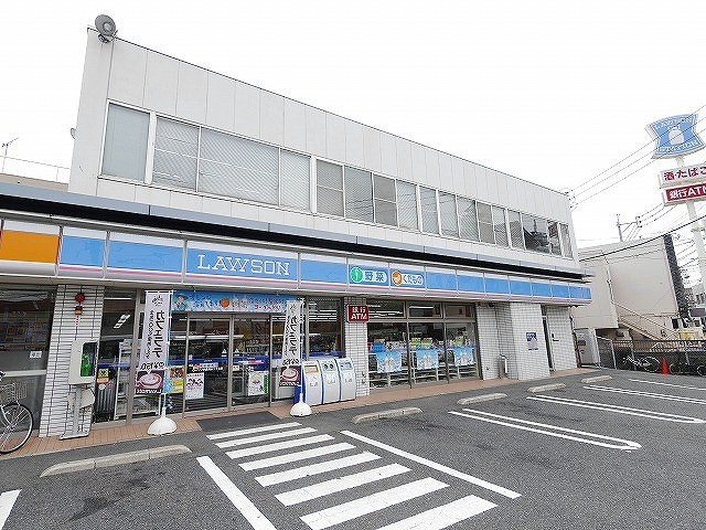 コンビ二：ﾛｰｿﾝ 小倉清水二丁目店　304m