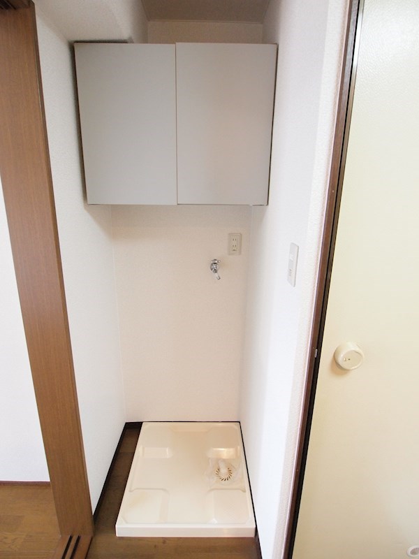 その他：室内洗濯機置場。