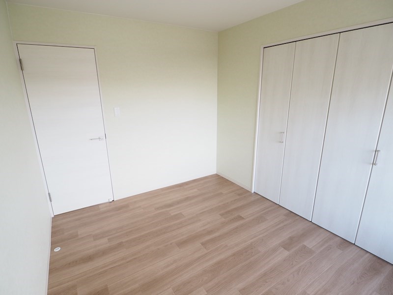 ベッドルーム：洋室2部屋きれいです