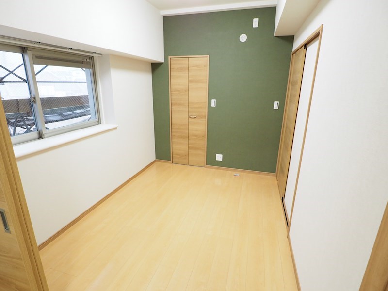 クレスト南小倉 角部屋で明るいです