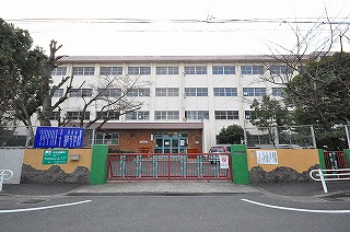 エルザグランツ中津口 小学校